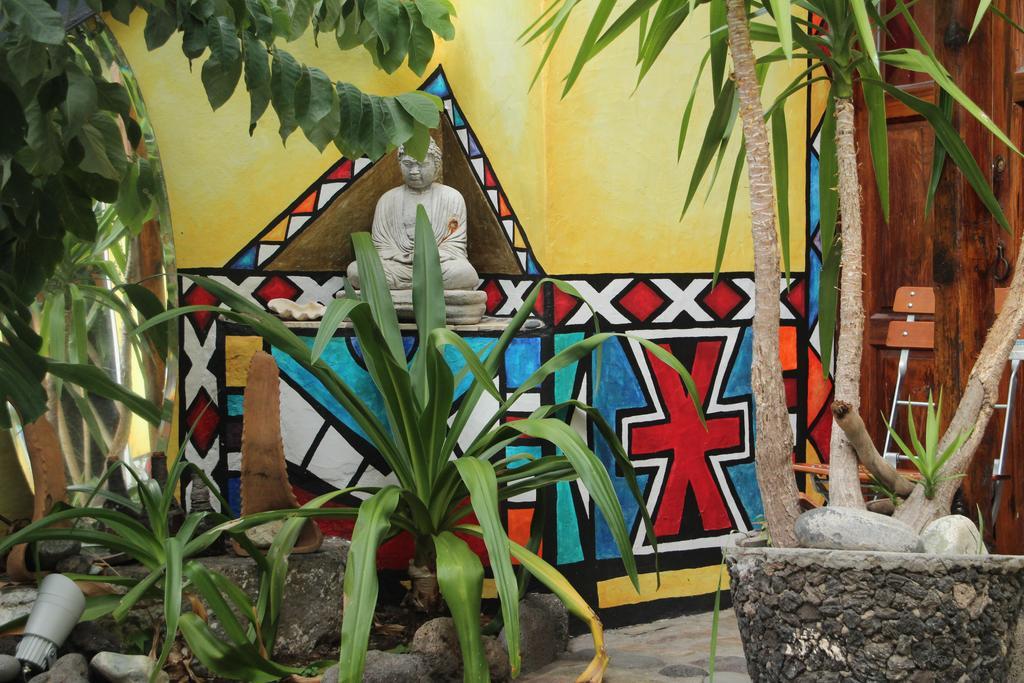 El Porvenir Hostel Los Llanos De Aridane Luaran gambar