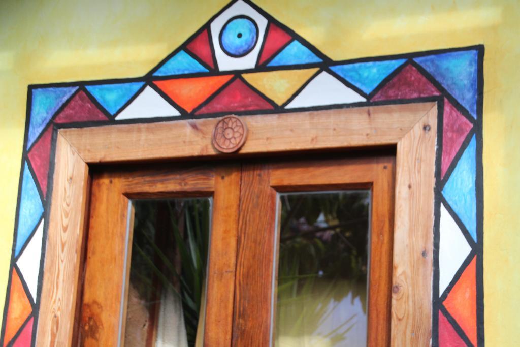 El Porvenir Hostel Los Llanos De Aridane Luaran gambar