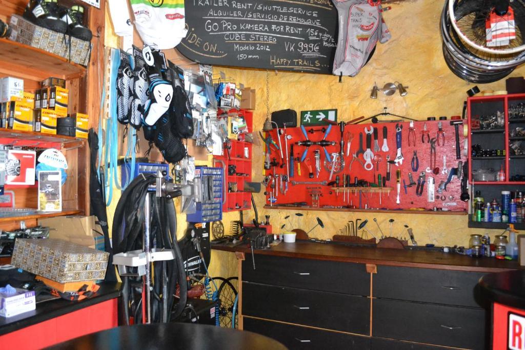 El Porvenir Hostel Los Llanos De Aridane Luaran gambar