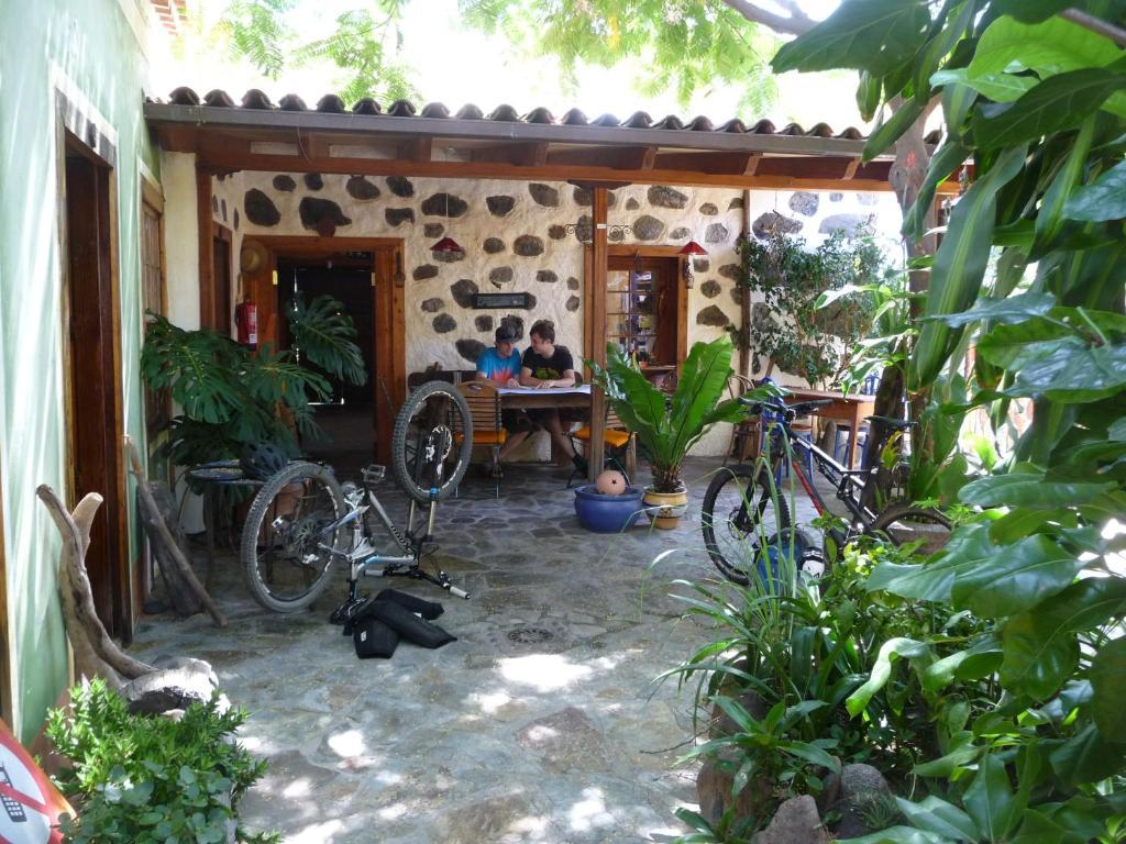 El Porvenir Hostel Los Llanos De Aridane Luaran gambar